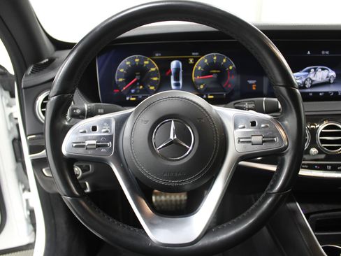 Used 2020 Mercedes-Benz S 560 Sedan image 8