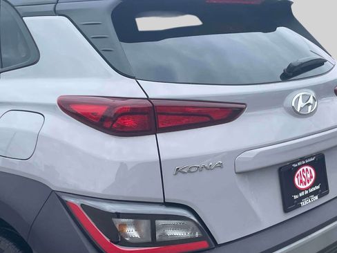 Certified 2023 Hyundai Kona SEL AWD/4WD image 11