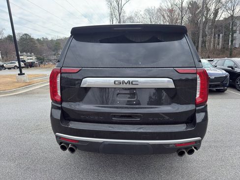 Used 2021 GMC Yukon Denali w/ Denali Premium Package image 6