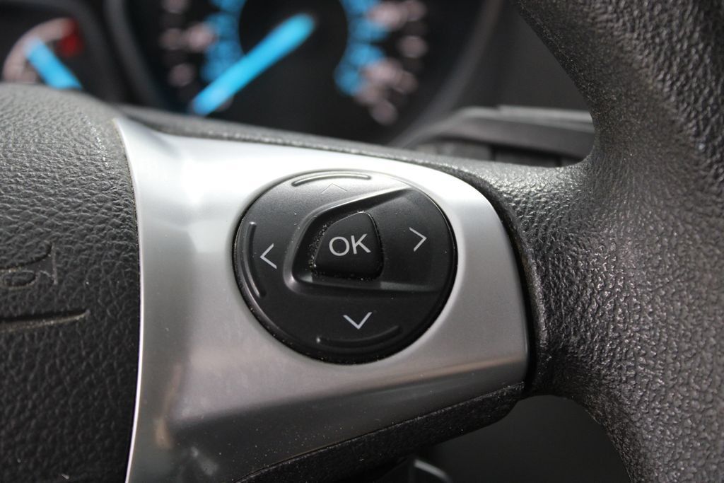 Used 2014 Ford Escape SE FWD image 22