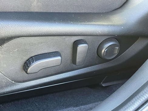 Used 2024 Subaru Crosstrek 2.0i Premium image 7