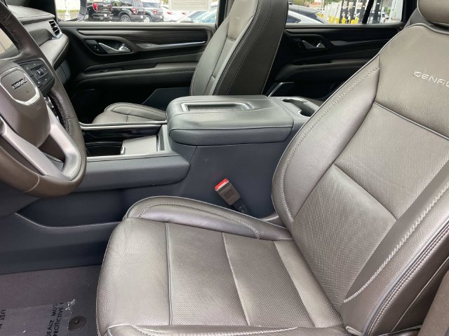 Used 2023 GMC Yukon Denali AWD/4WD image 22