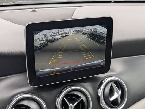 Used 2018 Mercedes-Benz GLA 250 image 23