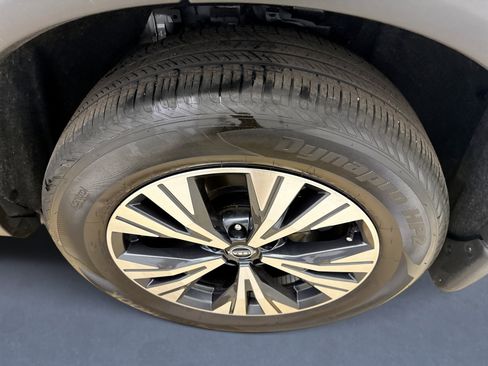 Used 2023 Nissan Rogue SV w/ SV Premium B Package AWD/4WD image 21