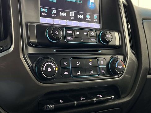 Used 2018 Chevrolet Silverado 2500 LT image 16