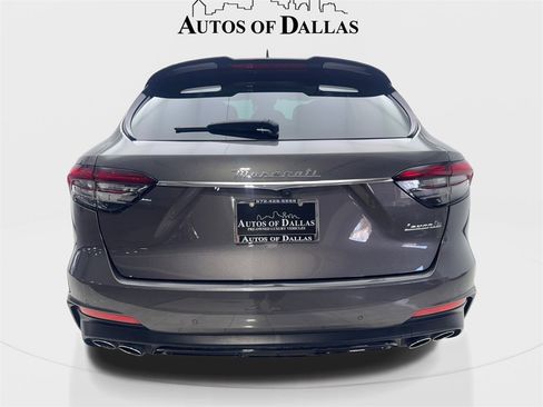Used 2022 Maserati Levante Modena image 7