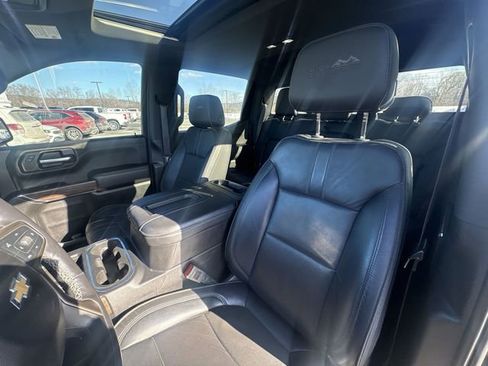 Used 2019 Chevrolet Silverado 1500 High Country image 20