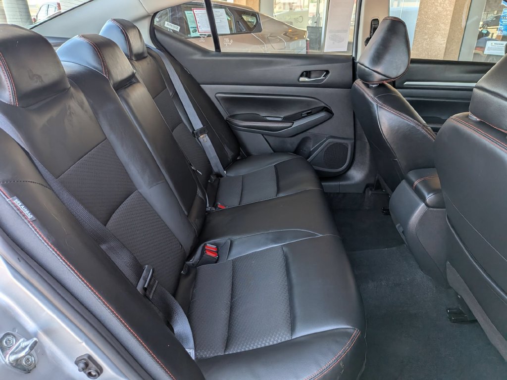 Used 2025 Nissan Altima 2.5 SR FWD image 29
