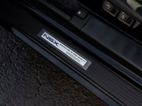 Used 1993 Acura NSX RWD image 23