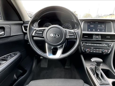 Used 2019 Kia Optima S image 7