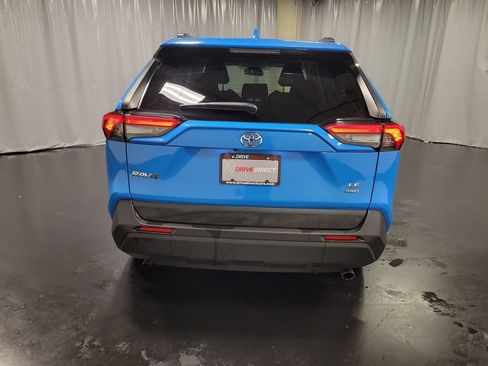 Used 2019 Toyota RAV4 LE w/ All Weather Liner Package AWD/4WD image 7