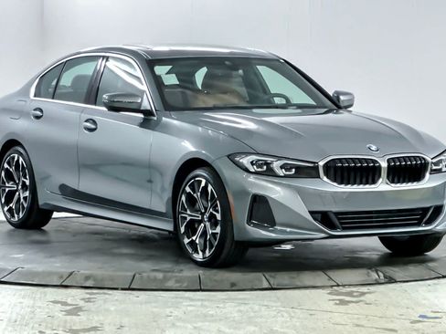 Used 2026 BMW 330i xDrive Sedan w/ Premium Package AWD/4WD image 9