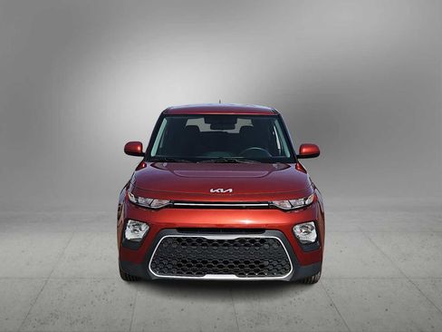 Used 2022 Kia Soul LX image 3