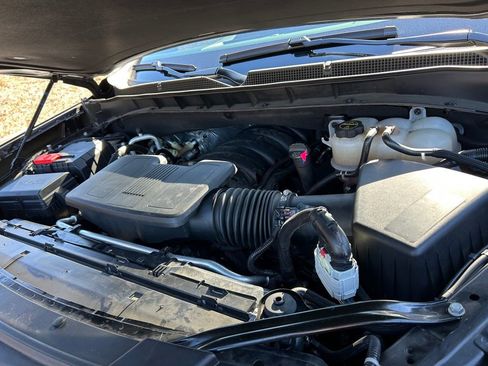 Used 2025 Chevrolet Suburban RST w/ Comfort Package image 67