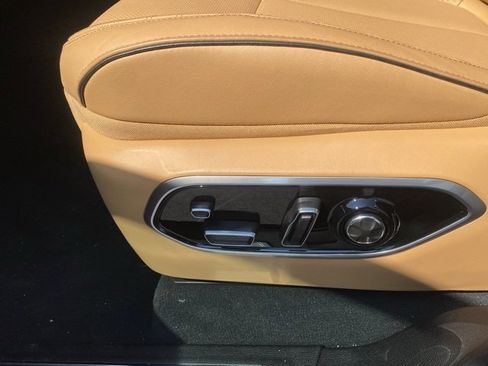 New 2025 Jeep Grand Cherokee Summit image 17