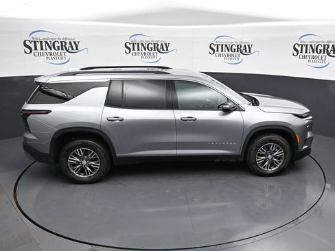 Used 2026 Chevrolet Traverse LT AWD/4WD image 25