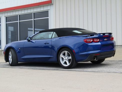 Used 2023 Chevrolet Camaro LT w/ Technology Package image 18