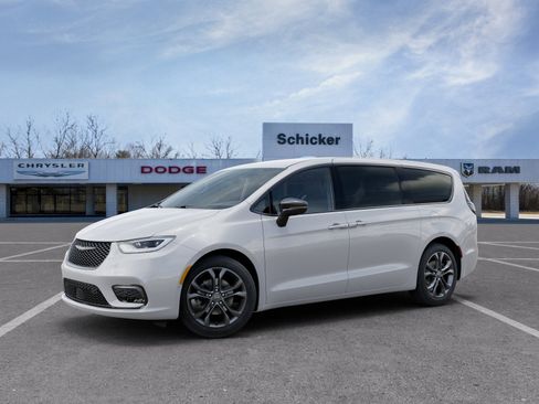 New 2026 Chrysler Pacifica Select image 24