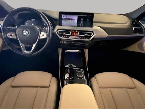 Used 2025 BMW X4 xDrive30i AWD/4WD image 14