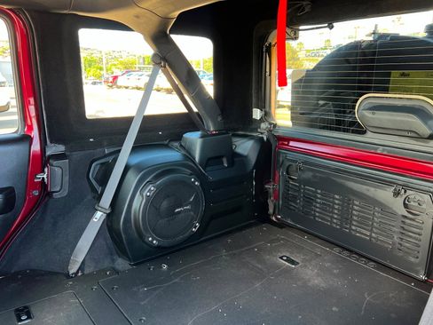 Used 2021 Jeep Wrangler Unlimited Rubicon image 20