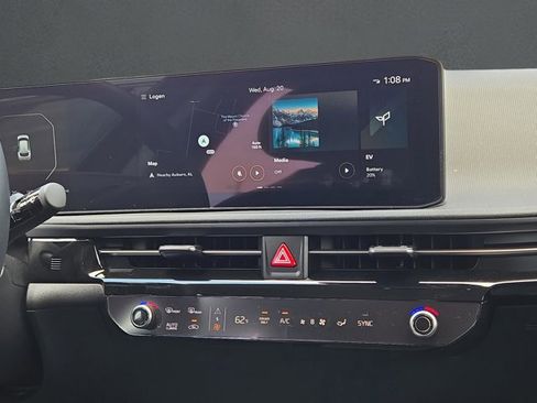 Used 2025 Kia EV6 Light w/ Light LR Technology Package image 15