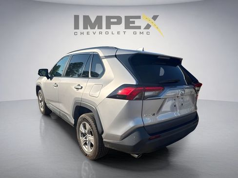 Used 2023 Toyota RAV4 XLE FWD image 3