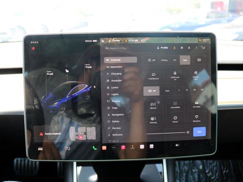Used 2019 Tesla Model 3 Performance image 38