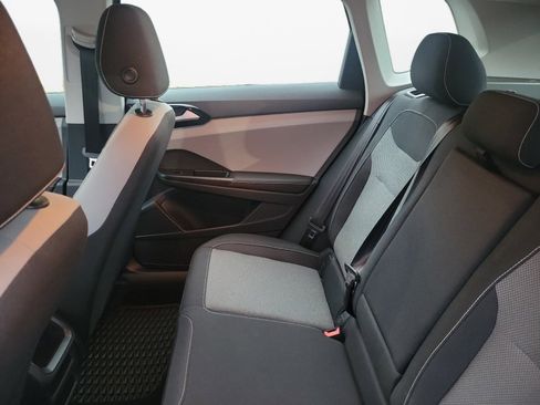 Certified 2024 Volkswagen Taos S image 15