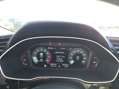 Used 2022 Audi Q3 2.0T Premium image 24