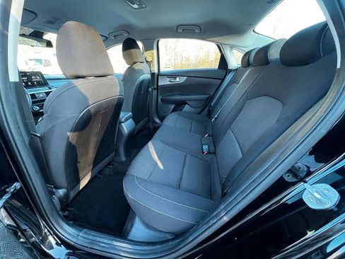 Used 2019 Kia Forte LXS image 10