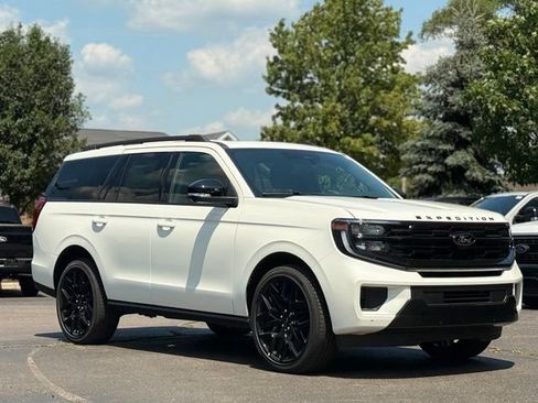 New 2026 Ford Expedition Platinum w/ Stealth Performance Package AWD/4WD image 43