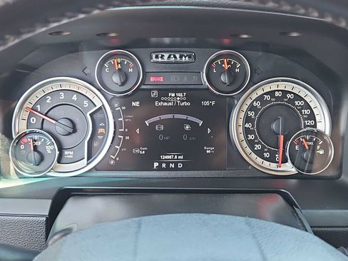 Used 2017 RAM 2500 Laramie w/ Sport Appearance Group AWD/4WD image 32