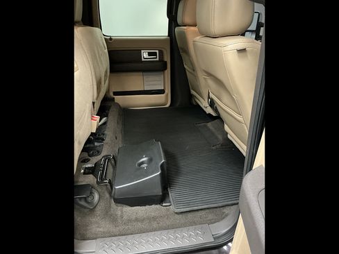 Used 2014 Ford F150 Lariat w/ Equipment Group 502A Luxury AWD/4WD image 22