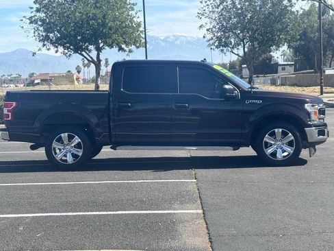 Used 2020 Ford F150 XLT image 2