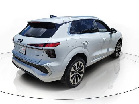New 2026 Audi Q3 quattro 2.0T AWD/4WD image 4