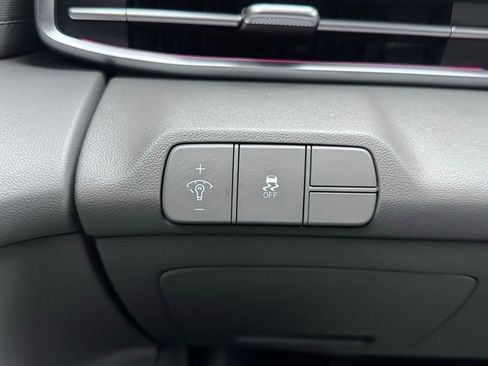 Certified 2024 Hyundai Elantra SEL FWD image 14