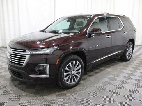 Used 2023 Chevrolet Traverse Premier image 37