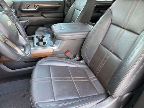 Used 2024 Chevrolet Silverado 2500 High Country w/ Technology Package AWD/4WD image 22