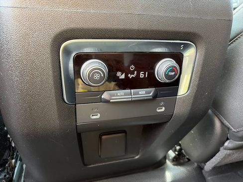 Used 2021 Chevrolet Tahoe LT AWD/4WD image 12