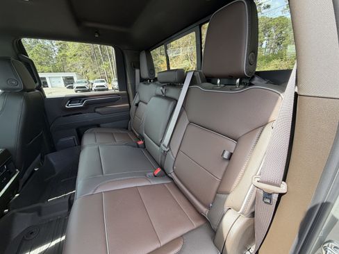 New 2026 GMC Sierra 2500 Denali w/ Denali Reserve Package AWD/4WD image 25