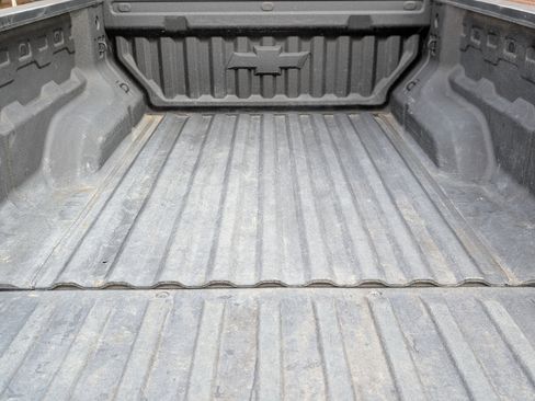 Used 2023 Chevrolet Colorado LT image 19