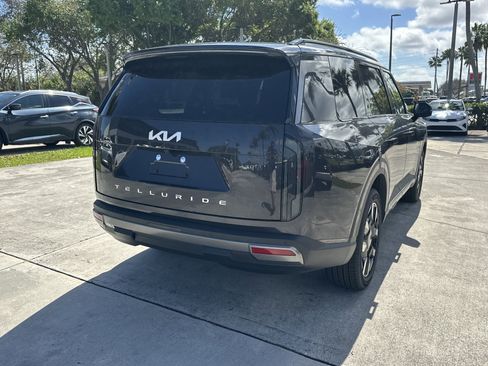 New 2027 Kia Telluride S image 6