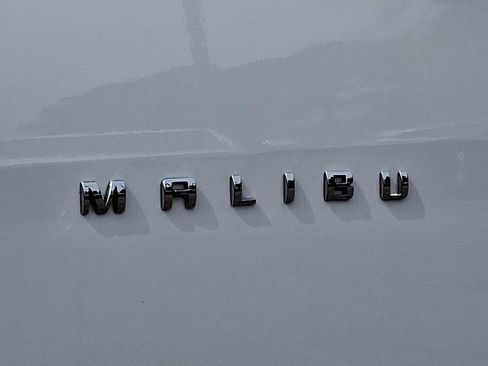 Used 2024 Chevrolet Malibu LT image 37