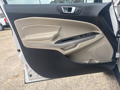 Used 2019 Ford EcoSport Titanium image 16