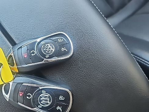 Used 2019 Buick Envision Essence image 22