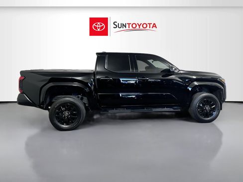 Used 2025 Toyota Tacoma SR image 2