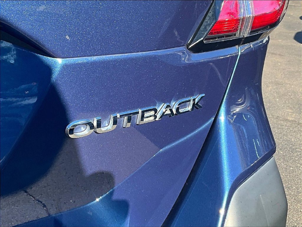 Used 2022 Subaru Outback Premium AWD/4WD image 26