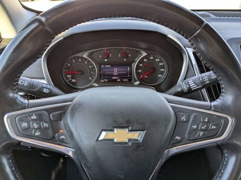 Used 2020 Chevrolet Equinox LT image 27