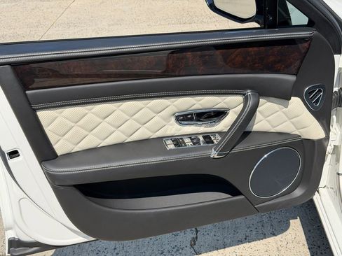 Used 2018 Bentley Flying Spur S V8 image 14