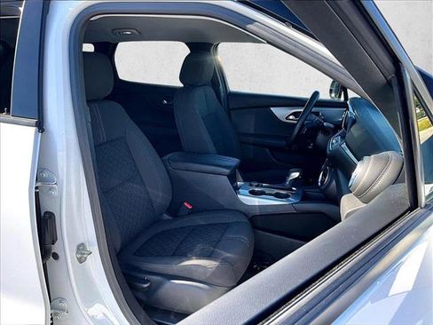 Used 2021 Chevrolet Blazer LT image 9